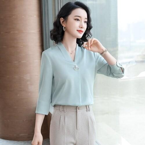 IZICFLY New Fall Spring Green Tops For Women Full Sleeves Fashion Plus Size Korean Black Shirt Slim Casual Office Elegant Blouse