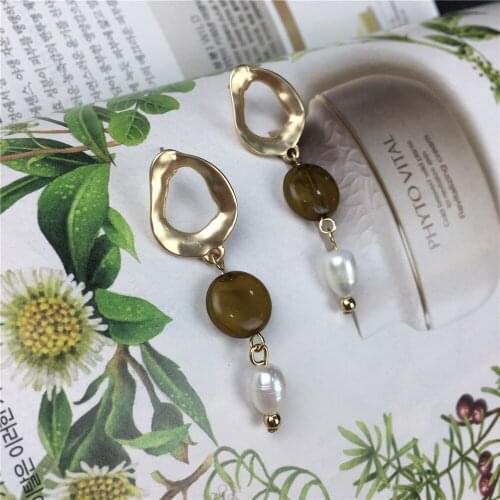 Classic Worn Gold Color Plating Irregular Shape Stone Fresh Water Pearl Charm For Women Gorgeous Elegant Office Lady Jewelry