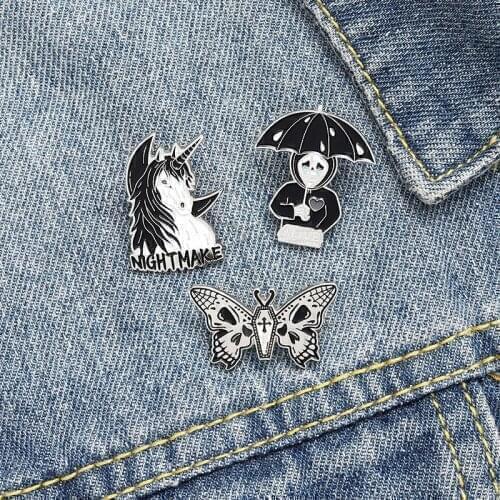 Pin Woman Punk Womens Brooch for Coat Butterfly Umbrella Skeleton Ghost Badges on Backpack for Clothes Metal Brooches for Women