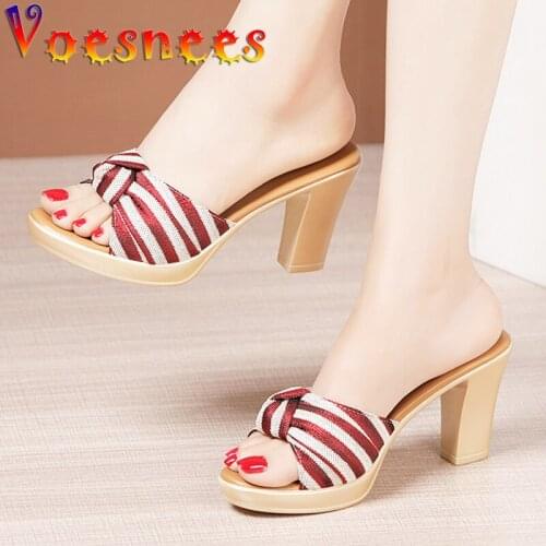 Summer New Fashion Show Office Lady Slippers Comfortable Peep Toe Square Heel Sandals One Word Platform High Heel Women Shoes