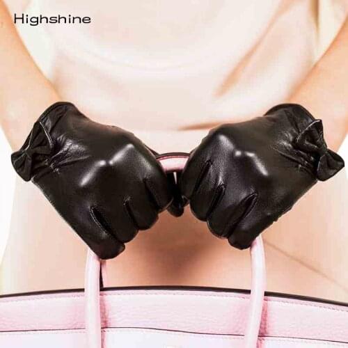 Womens leather gloves sheepskin touch screen gloves autumn and winter fashion womens elegant butterfly simple gloves