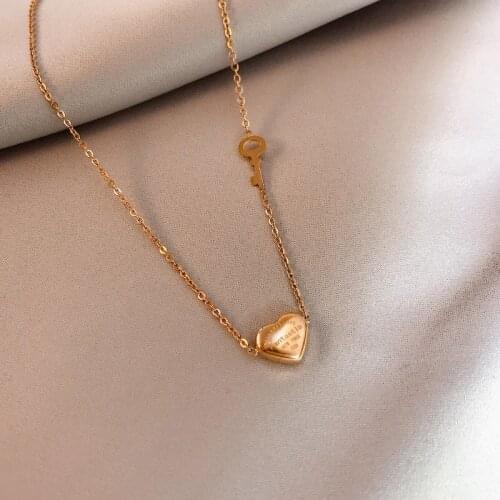 Necklace New Love Key Heart-Shaped Pendant Female Fashion Couple Gift Clavicle Chain Popular Birthday Dating Romantic Party