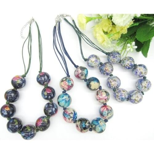 Ladies` Favourite Pretty Flowers Fabric Inside 24mm Clear Round Beads Cord Knotted Fashion Beaded Short Necklace Jewelry