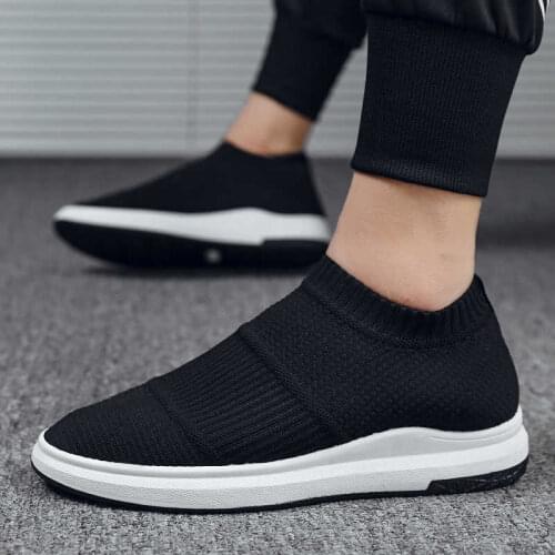 Mens Running Shoes Ultra Light Slip-on Sock Shoes Breathable Mesh Outdoor Sports Shoes Athletic Shoes Walking Jogging Sneakers