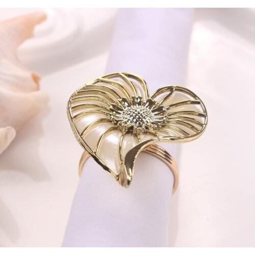 12pcs/lot Fashion exquisite hotel restaurant napkin rings Beige maple leaves napkin buckle plastic napkin holder