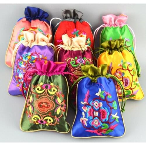 Chinese style Embroidered Small Fabric Gift Bag Christmas Wedding Candy Bag Drawstring Jewelry Packaging Bags with lined 50pcs