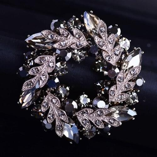 Retro Elegant Wreath Brooch Crystal Rhinestone Brooches Pins Wedding Broaches for Bridal Bouquet Dress Sash Broche Jewelry Gift