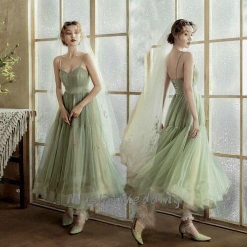 Vintage Gothic Green Wedding Dress 2021 Sexy Spaghetti Strap A Line Tulle Tea Length Short Boho Wedding Dress Cheap Beach Bride