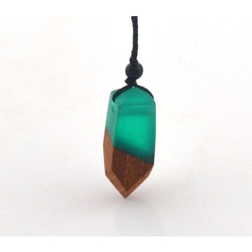 Leanzni High quality antique wood resin pendant, special-shaped fashion necklace, mens jewelry, special gift, wholesale