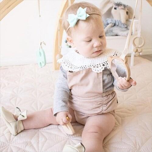 New High Quality Baby Palace Style Baby Lace Petal Flower Bib Fake Collar Princess Bib Retro Saliva Towel 0-3Year