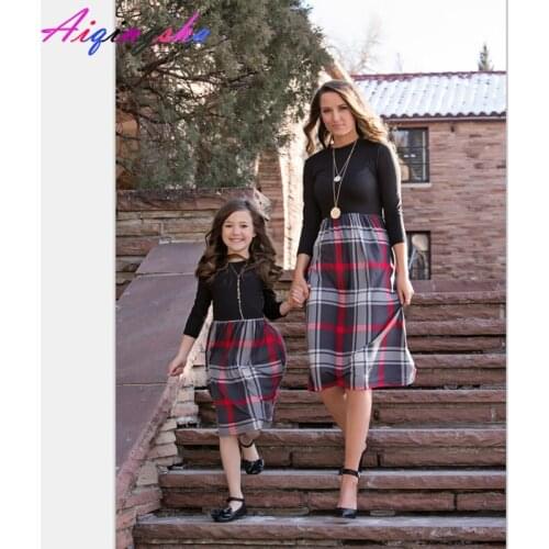Mother Daughter Christmas Dress Family Matching Clothes 2018 Autumn Mom and Daughter Wedding Dress Family Look Shirts Dress