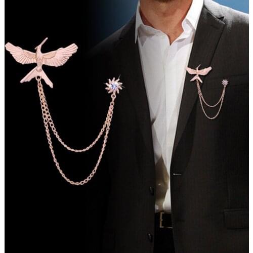 2021 Fashion Costume Jewelry New Gold Chain Crystal Bird Brooch Pin Metal Badge Lapin Pin Suit Brooches For Men Women Accesorios