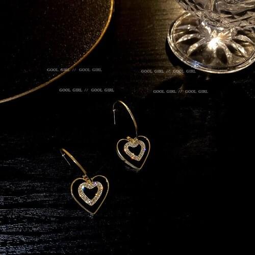 South Koreas new French style retro acrylic love earrings fashion temperament personality all-match earrings for women