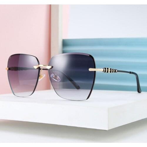 Vintage Oversize Sunglasses Women Rimless Square Eyeglasses Men Shades for Summer Outdoor Diamond Cutting Oculos Gafas 50204DF