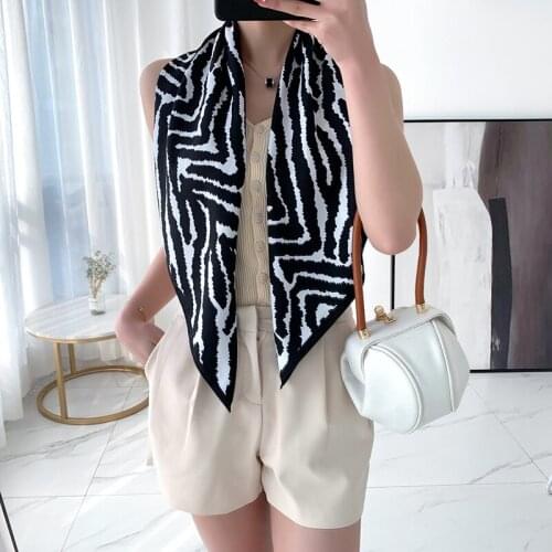 2021 spring new female scarf high quality shawl mulberry silk fashion scarf headscarf beach sun protection Baotou scarf 90cm*90c
