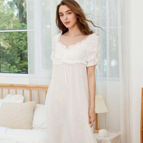 Europe/America Short-sleeved Nightdress Ruffled Plus Size Loose Nightgowns for Women Princess White Viscose Lace Sleeping Dress
