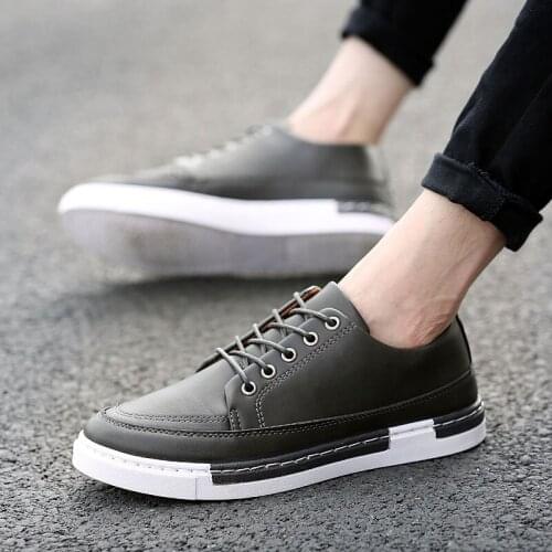 2020 Fashion Sneakers Men Shoes Soft Leather Mens Casual Shoes Flat Male Footwear Classic Black White Shoes Yellow Grey