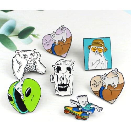 Funny Cat Collection Enamel Pin Brooch Cat Alien Cool Skate Midder Finger Cat Heart Denim Backpack Animal Badge Friends Gifts