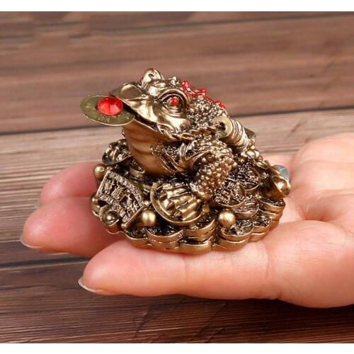 Resin Feng Shui Toad Money Lucky Fortune Wealth Ornament Chinese Golden Frog Toad Coin Home Office Business Desktop Craft Decor