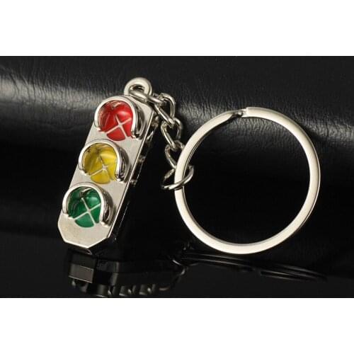 Car Keychain Traffic Light Keychain Key Chain Metal Key Ring Creative Key Holder Keyring Auto Accessories