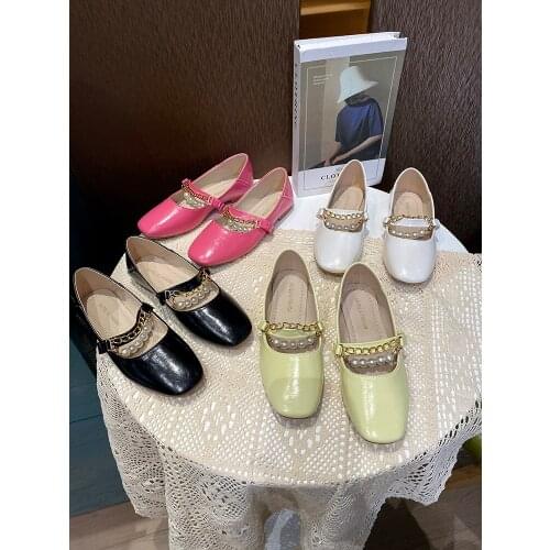 Shallow Mouth Set Foot Pearl Chain Ladies Single Shoes Summer Trend Casual Flat Bottom Comfortable Square Head Pea Shoes Elegant