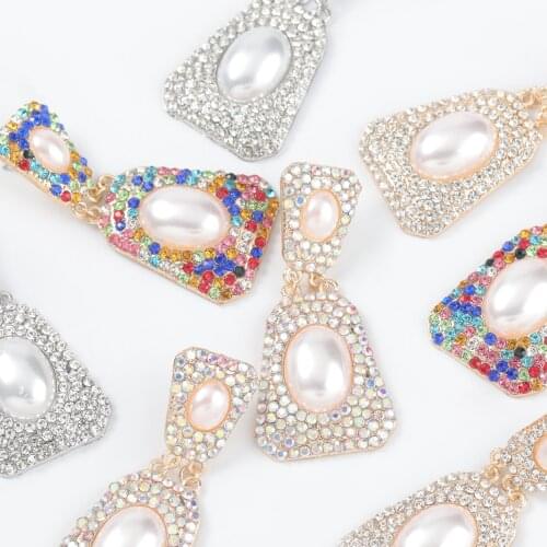 2021 New Multi-layer Metal Rhinestone Imitation Pearl Trapezoidal Earrings Womens Creative Popular Dangle Earrings