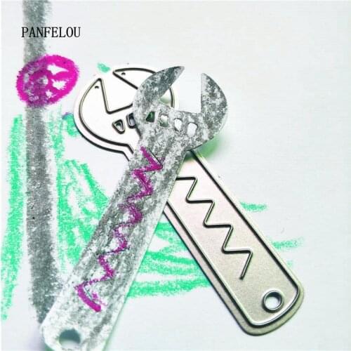 Iron hand paper die metal craft stencils punch cuts dies cutting dies Scrapbooking DIY Easter Halloween album cards