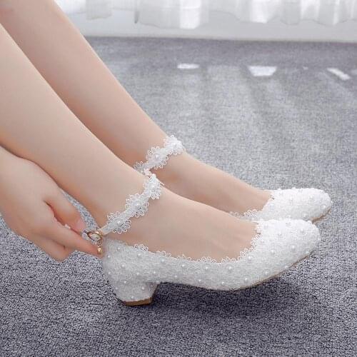 Crystal Queen Womens 3CM High Heels White Lace Wedding Shoes Sexy Bride Party 3CM Pointed toe Shallow Mouth Pumps Shoes