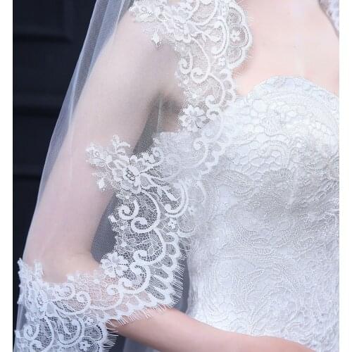 2021 New Arrival Fancy Lace Bridal Veil with Comb 1*1.5m Lace Wedding Veil High Quality