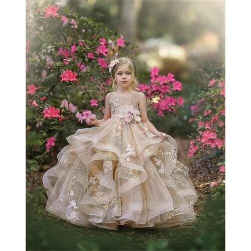 Cute Flower Girl Dresses For Wedding Jewel Neck Full Lace Appliques Tiered Skirts Girls Pageant Dress A Line Kids Birthday Gowns