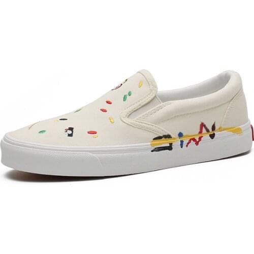 Women Graffiti Design Canvas Sneakers Slip-On Shoes Female Skateboard Non-Slip Casual Shoes Fashion Flat Boots Euro 35-40 New