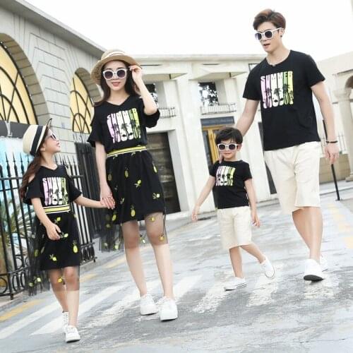 Family matching clothes father mother daughter son mommy and me korean beach dress tshirts pants couple family look outfits 69