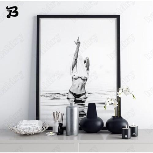 Modern Figure Painting Wall Art Sexy Woman In The Pool Canvas Posters and Prints Wall Pictures for Living Room Home Decoration