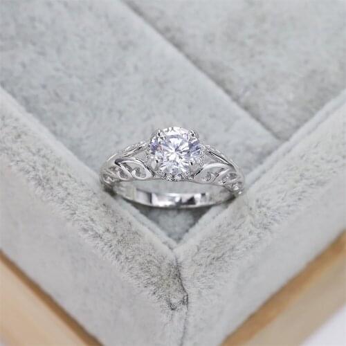 Best selling European and American S925 silver fashion wedding ring round hollow crystal simple jewelry womens gift