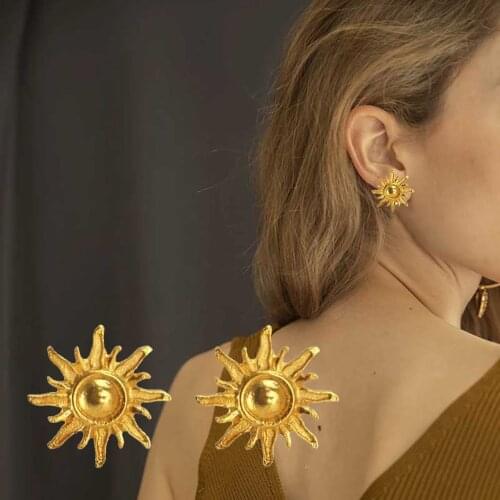 Simple Retro Moon Sun Metal Gold Ladies Pendant Earrings Jewelry Gift Jewelry Tassel Drop Dangle Statement Earrings For Women