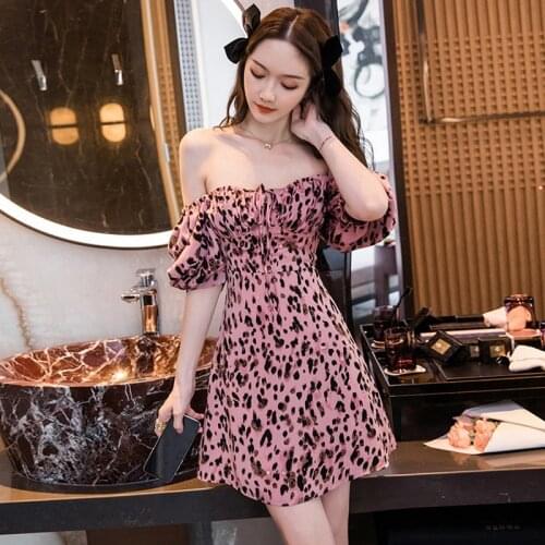 New Arrival Fashion Summer Party Mini Dress Ladies Sweet Sexy Off-Shoulder Leopard Print Lantern Sleeve Shirring Vacation Dress
