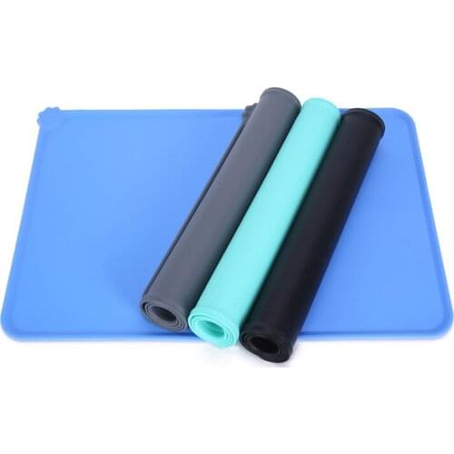Dog Feeding Placemat Pet Bowl Drinking Mats Cat Food Pad Cushion Silicone Waterproof Anti-Skid Anti-Sprinkling