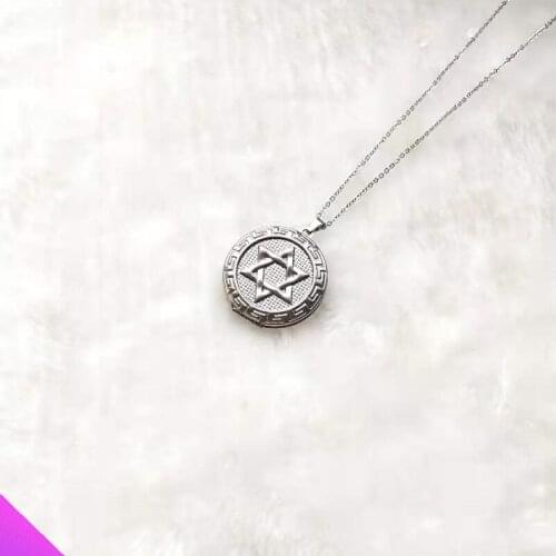 New amulet hexagram star pattern photo frame double-sided embossed pattern photo box necklace ladies mens classic souvenirs