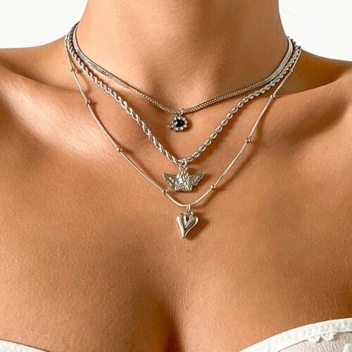 Vintage Multilayer Chains Choker Necklace for Women Fashion Angel Heart Pendant Geometric Clavicle Necklace Collar Jewelry Gift