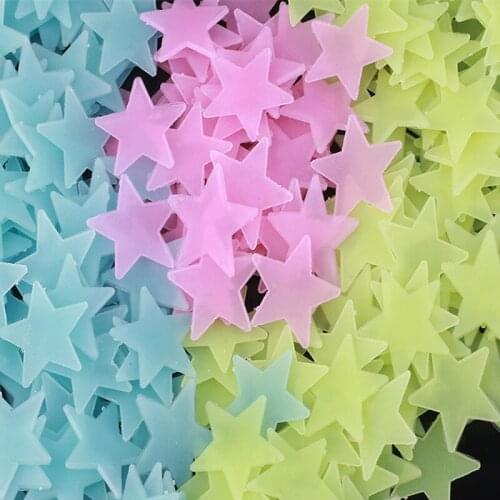 100 Pcs/pack 3cm Glow Wall Stickers Decal Baby Kids Bedroom Home Decor 3D Stars Luminous Fluorescent Stickers Home Decal