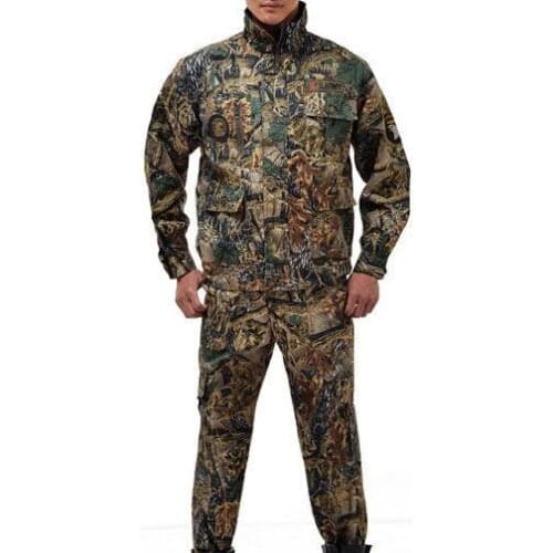 The new spring and summer outdoor hunting camouflage suit men fishing casual wear fashionable clothes