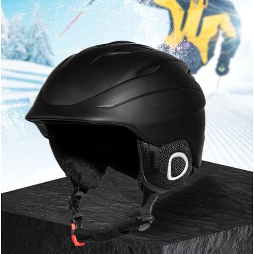 Winter adult ski helmet male snowboard helmet female warm and safe skating ski head protection mountaineering outdoor equipment