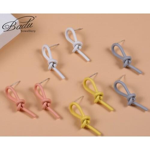 Badu Geometric New Fashion Metal Pendant Earrings 4 Painted Jewelry Curved Knotted Accessories Unilateral Bow Small Cute Gift