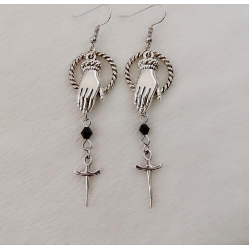 Victorian Hand Dagger Earrings - Gothic black Earring , Romantic, Tradgoth, Witch, Witchy, Vintage Style