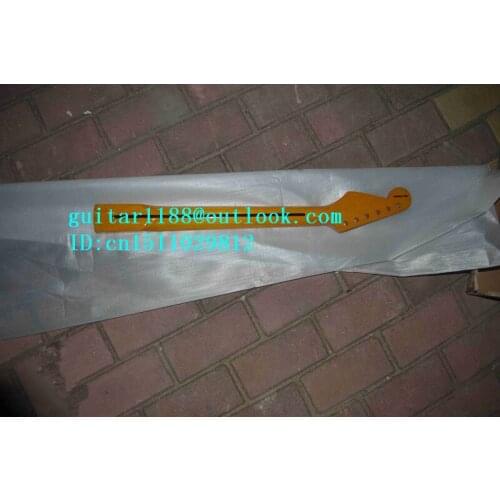 Free shipping new electric guitar neck in natural color with maple fingerboard made in China 1303