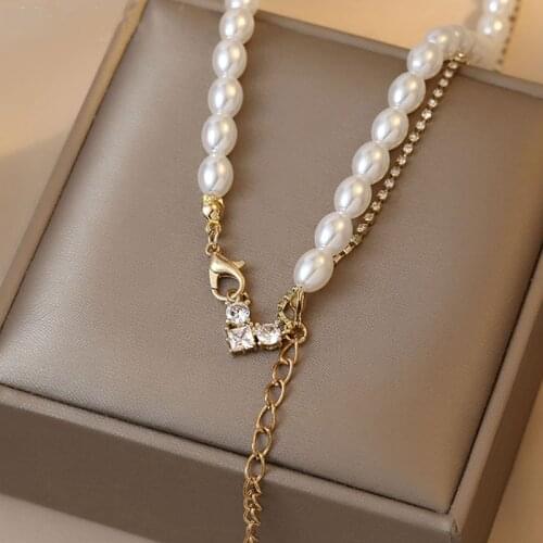 Light Luxury Niche Heart Necklace For Women New Design Vintage Pearl Chokers Fashion Naive and Romantic Love Clavicle Chain Gift