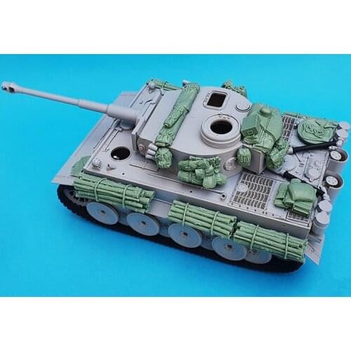 1:35 Resin Figure Model Kit Unassambled Unpainted B200(NO TANK)