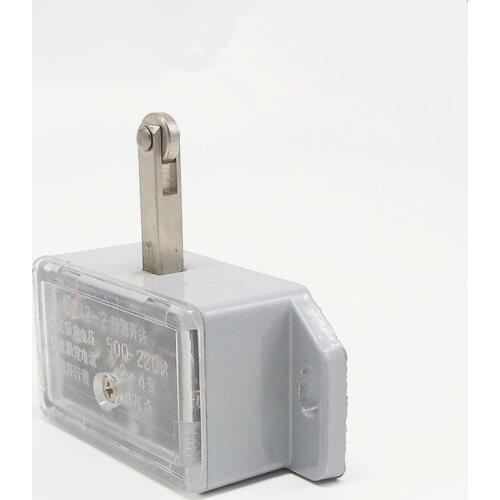 1PCS Limit Switch Parallel Roller Plunger Actuator 2NC+2NO DPDT AC 500-220V 2-4A