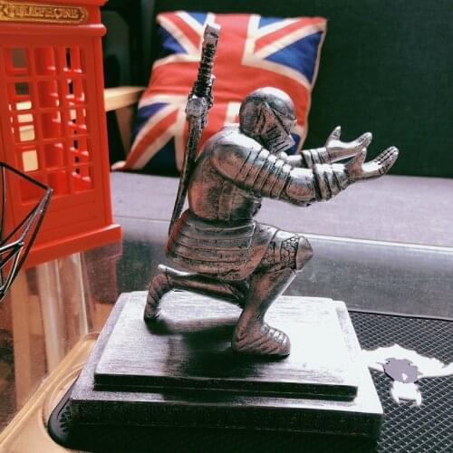 Creative Scorpions-shaped Pen Stand Handmade Cartoon Knight-shaped Pencils Holder Sunglasses Holders Rack Home Decor