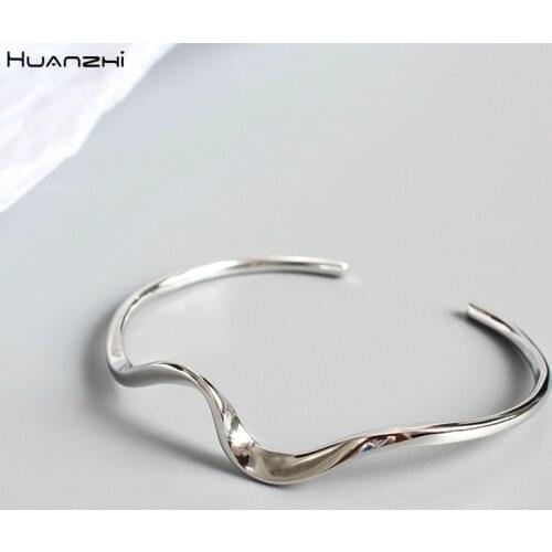 HUANZHI 2020 Simple Design Geometric Irregular Wave Twisted Metal Gold Open Adjustable Bracelet Bangle for Women Girl